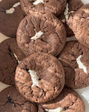 Çikolatalı Marsmallow Cookie